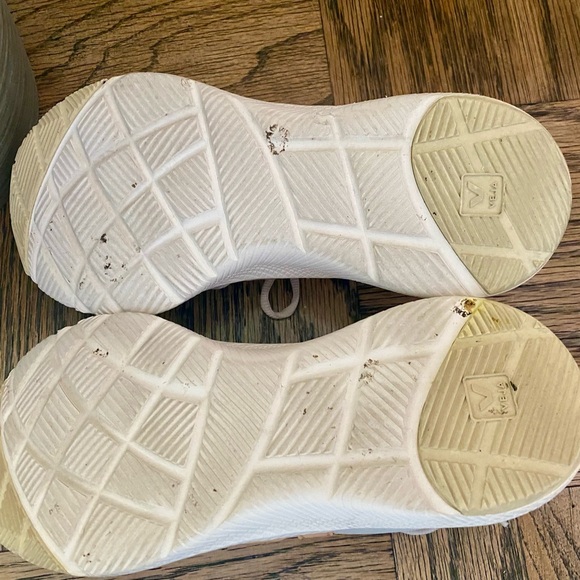 Veja Impala Engineered Mesh 41 (fit like a 9.5) - Picture 11 of 13